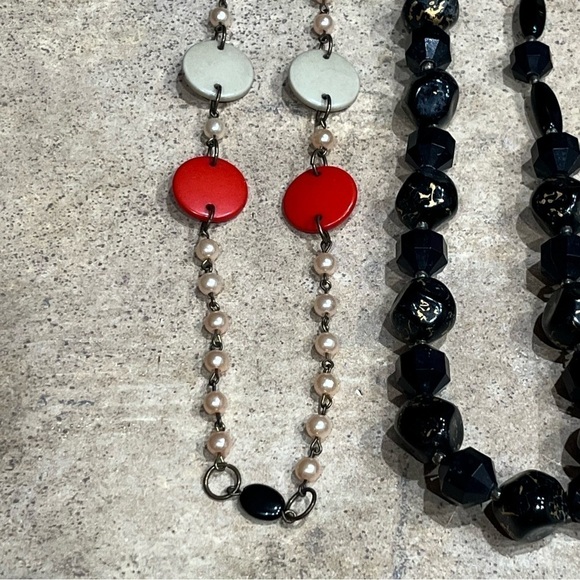 Faux, Costume Jewelry, Necklace and Bracelet - Picture 4 of 11